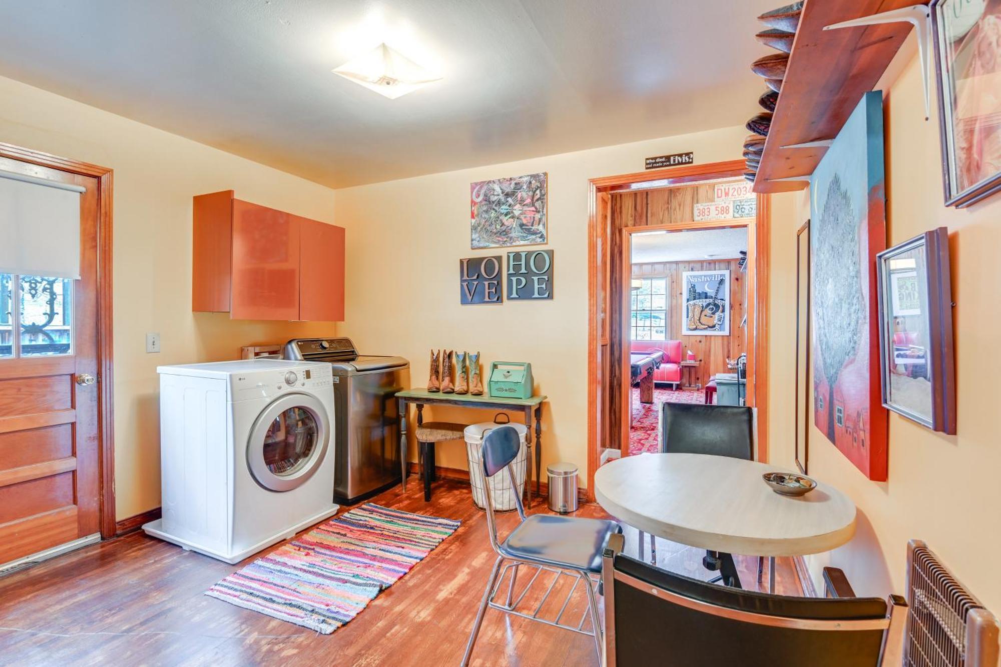 6 Mi To Downtown 70S-Themed Home In Nashville! Exterior photo