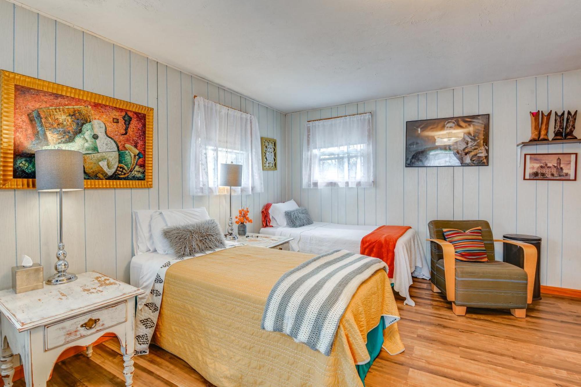 6 Mi To Downtown 70S-Themed Home In Nashville! Exterior photo