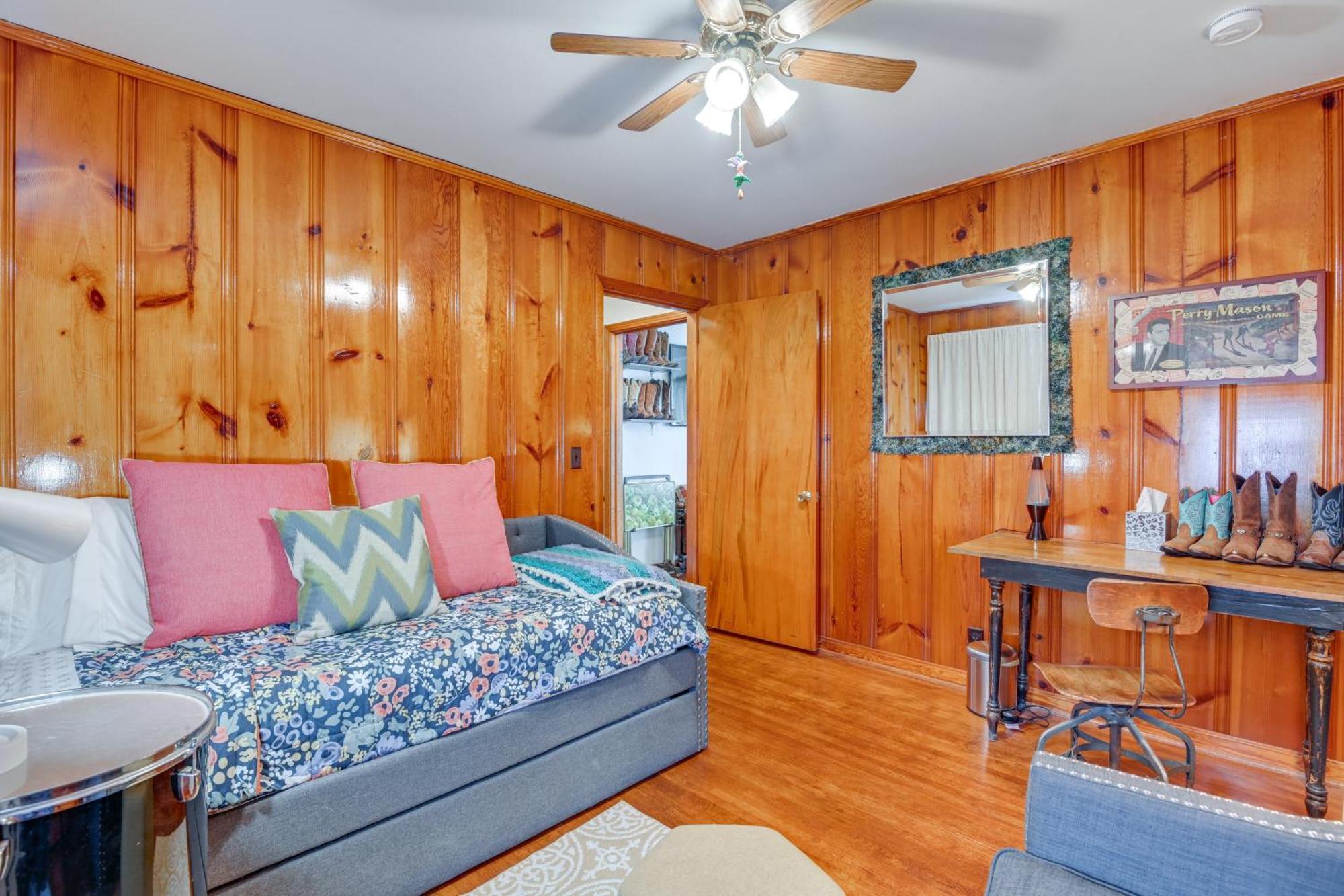 6 Mi To Downtown 70S-Themed Home In Nashville! Exterior photo
